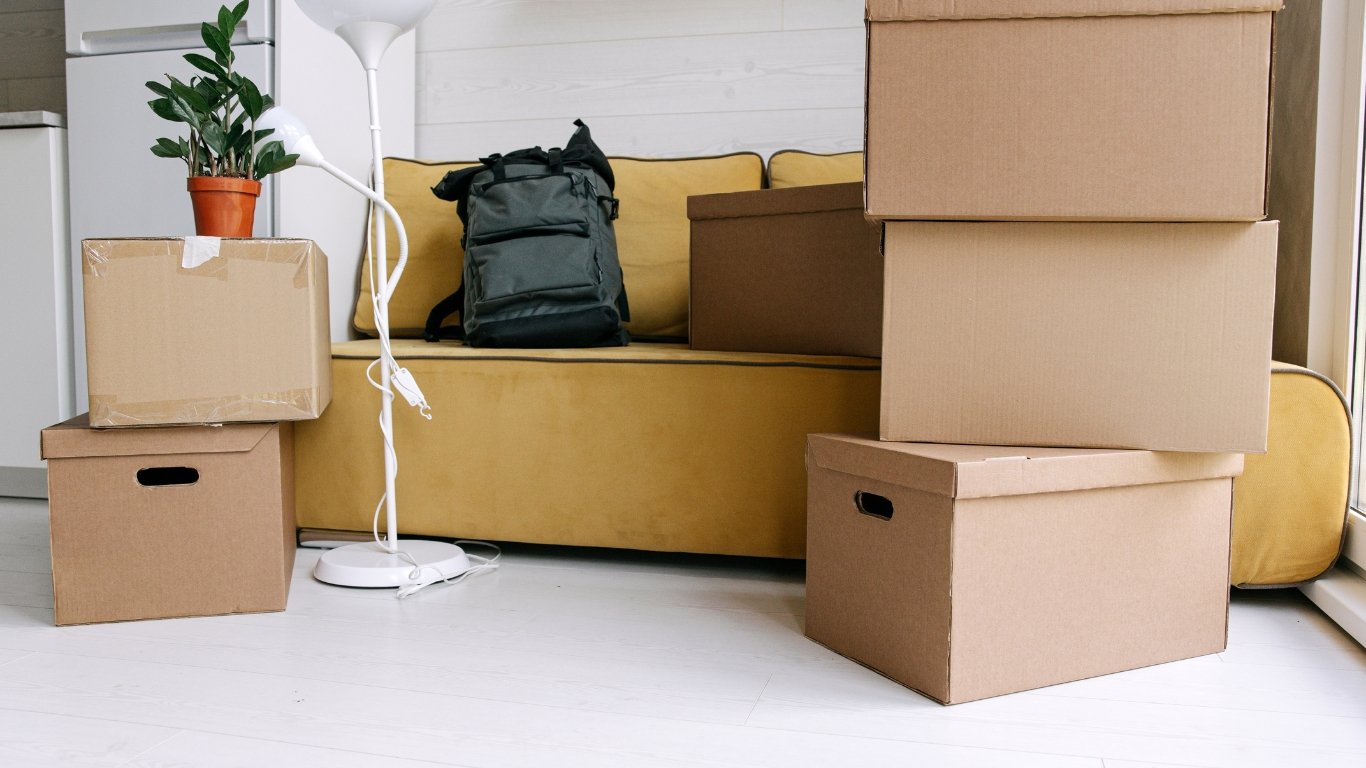 moving in and move out